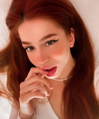 Со мной ты окунешься в мир удовольствия и наслаждения. 💋
У меня есть опыт и тысячи положительных отзывов от довольных клиентов. Мои услуги включают классический и эротический массаж, оральный секс, тройничок, анальный секс. 🍆💦
Я могу быть твоей нежной подругой или страстной любовницей, общаться и наслаждаться временем, проведенным вместе. Со мной ты забудешь о всех проблемах и окунешься в мир наслаждения. 🌈
Я живу в Москве и могу принять тебя в своей уютной квартире или приехать к тебе. Конфиденциальность и безопасность гарантированы. 💯
Позвони мне сейчас и давай воплотим в жизнь все твои фантазии. 🔥 Евгения